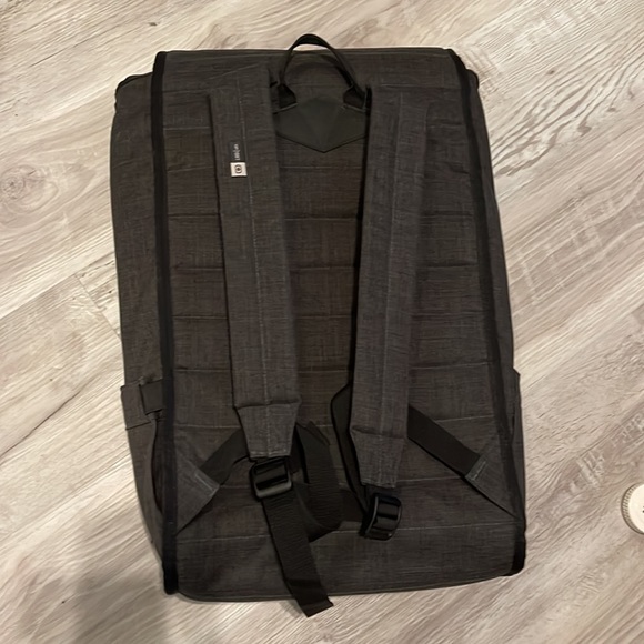 OGIO Ruck Backpack - Grey Red - Picture 6 of 6